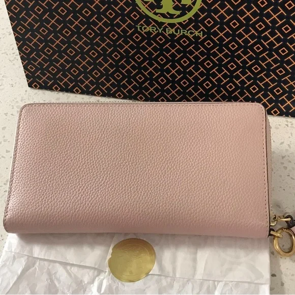 Tory Burch Pink Robinson Long Travel Wallet - Picture 3 of 14